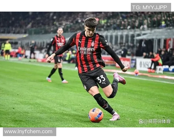 友谊赛巴黎圣日耳曼小胜AC米兰红牌事件引发全场热议与数据分析