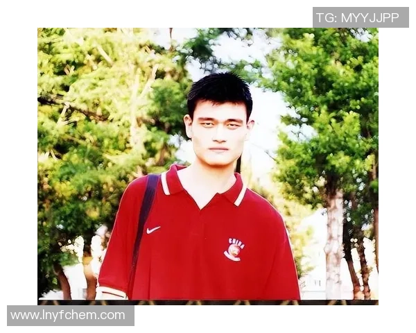 姚明深情回忆王治郅的支持与陪伴感谢这位篮球前辈的无私奉献 姚明深情回忆王治郅的支持与陪伴感谢这位篮球前辈的无私奉献