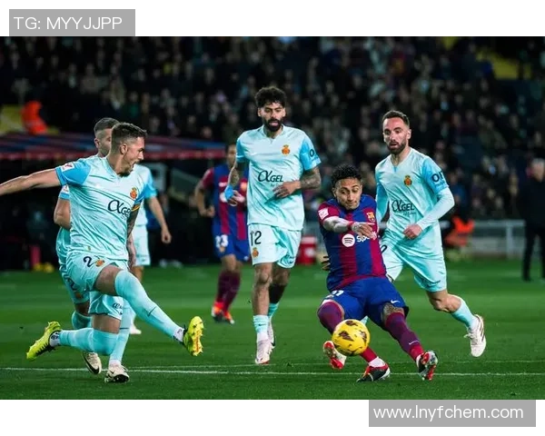 西甲激战：拜仁与国米鏖战成平局战术解析引发热议