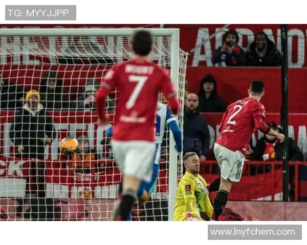 足总杯精彩对决马竞大胜曼联神扑瞬间引发全场热潮 足总杯精彩对决马竞大胜曼联神扑瞬间引发全场热潮