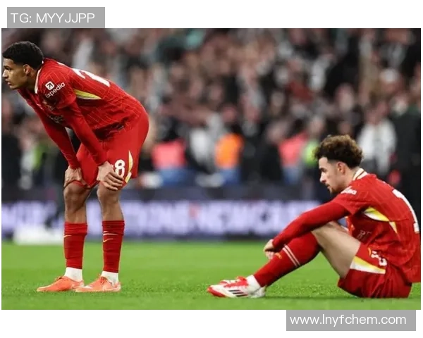 足总杯精彩对决拜仁逆转利物浦全场沸腾的瞬间回顾 足总杯精彩对决拜仁逆转利物浦全场沸腾的瞬间回顾