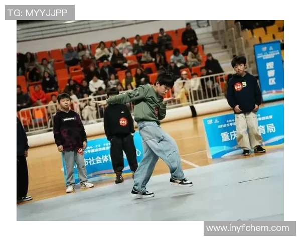 重庆街舞队在攀岩联赛中的力量展现与精彩表现分析 重庆街舞队在攀岩联赛中的力量展现与精彩表现分析