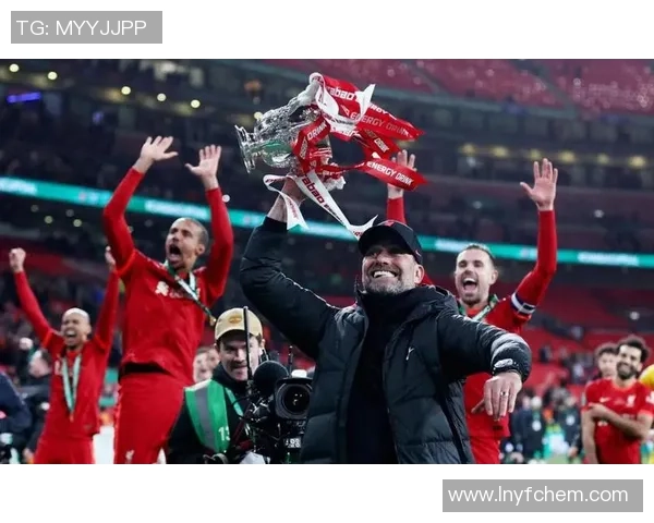 足总杯惊天逆转利物浦4-3战胜拜仁引发全场狂欢分析 足总杯惊天逆转利物浦4-3战胜拜仁引发全场狂欢分析