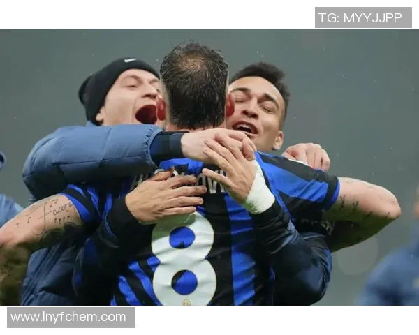 巴萨在世界杯中以3-0战胜AC米兰帽子戏法引发全场狂欢赛后点评精彩纷呈 巴萨在世界杯中以3-0战胜AC米兰帽子戏法引发全场狂欢赛后点评精彩纷呈