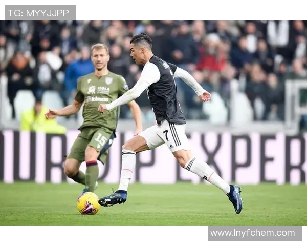 国王杯激战尤文图斯与曼联战成平局帽子戏法点燃全场激情 国王杯激战尤文图斯与曼联战成平局帽子戏法点燃全场激情