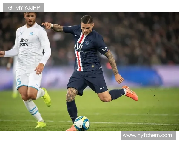 足总杯精彩对决里昂凭神扑力克巴黎圣日耳曼全场沸腾