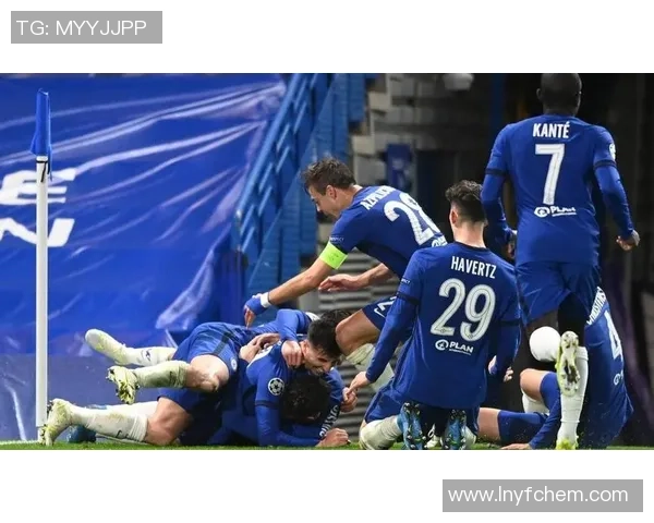 友谊赛精彩回顾切尔西大胜曼城红牌事件引发全场热议