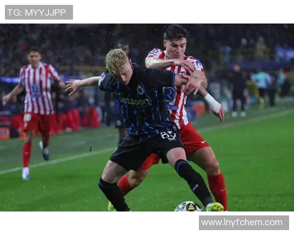 欧冠激战曼联逆转多特蒙德帽子戏法引爆全场战术解析与精彩瞬间回顾